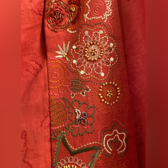 Chic Red Embroidered Midi Skirt - Picture 3 of 9